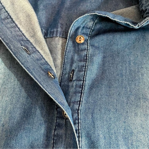 Lane Bryant Blue Chambray Tunic Length Button-Down Collared Shirt Size 14 / 16 - Picture 12 of 16